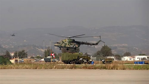 la base de Hmeymim Derriban cinco drones cerca de la base rusa de Hmeymim en Siria
